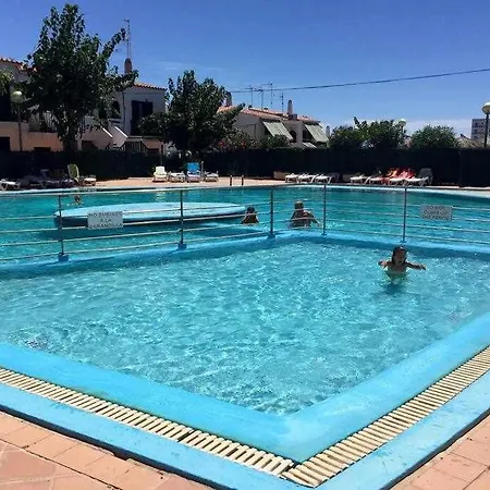 Turqueta Con Piscina Apartment