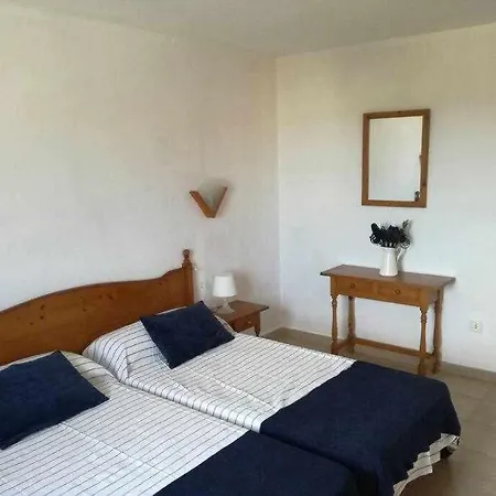 Turqueta - Con Piscina Junto La Playa Кала-эн-Бланес